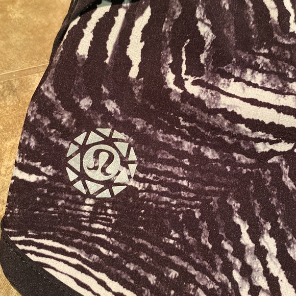 Seawheeze lululemon speeds size 2 - Picture 5 of 5